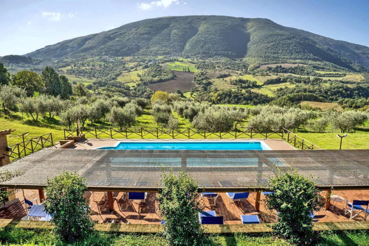 Villamena Assisi Bagian luar foto