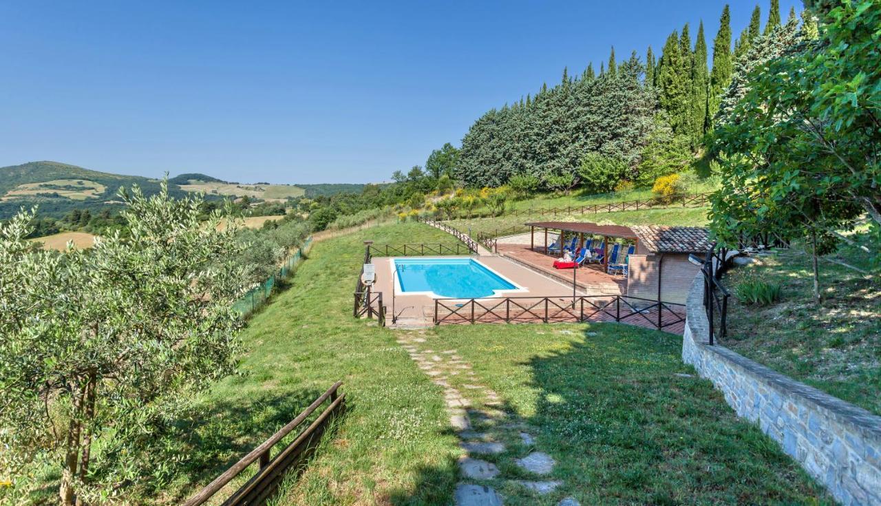 Villamena Assisi Bagian luar foto