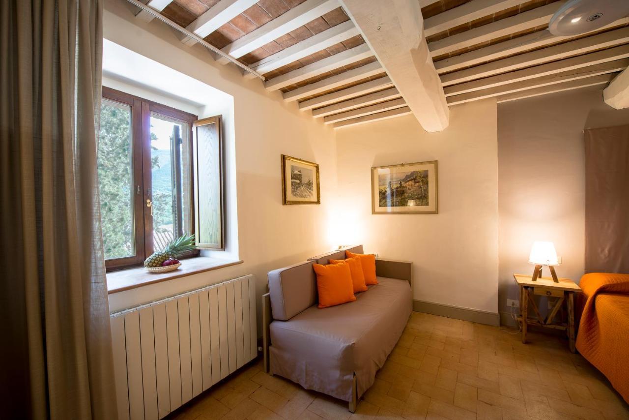 Villamena Assisi Bagian luar foto